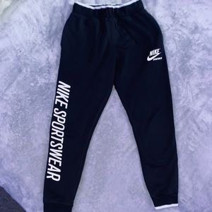 Nike Sweatpants